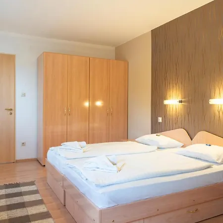 Balatonair Vendeghaz Penzion 3*